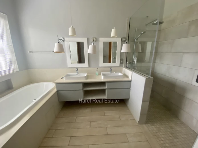 Royal Park - ground floor with private pool