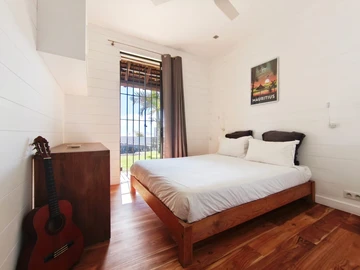 5 Bedroom Villa