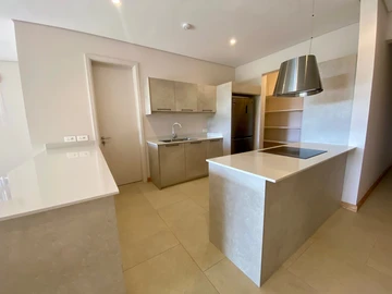 4 Bedroom Apartment