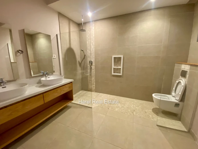 BRAND-NEW - UNFURNISHED or FURNISHED