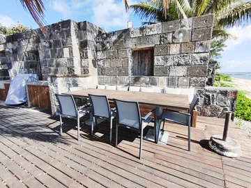 5 Bedroom Villa